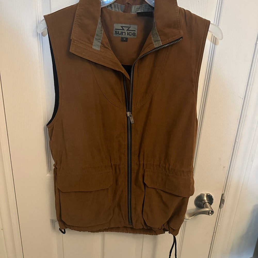 Sunice Men's Tan Zip-Up Vest